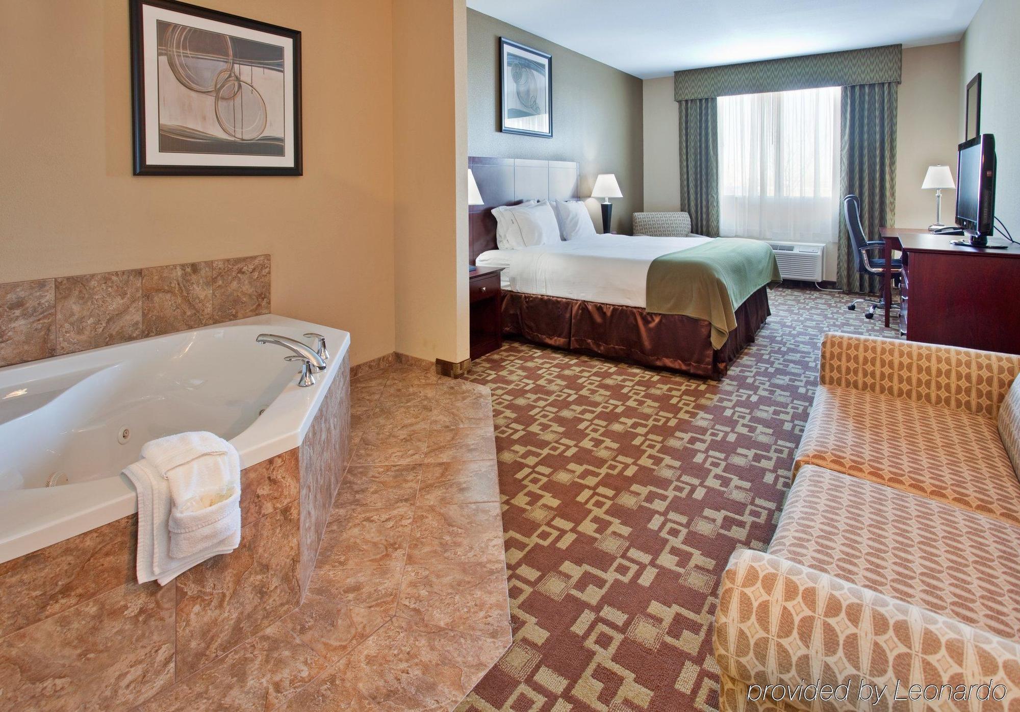 Holiday Inn Express Hotel & Suites St. Charles By Ihg Saint Charles Bilik gambar
