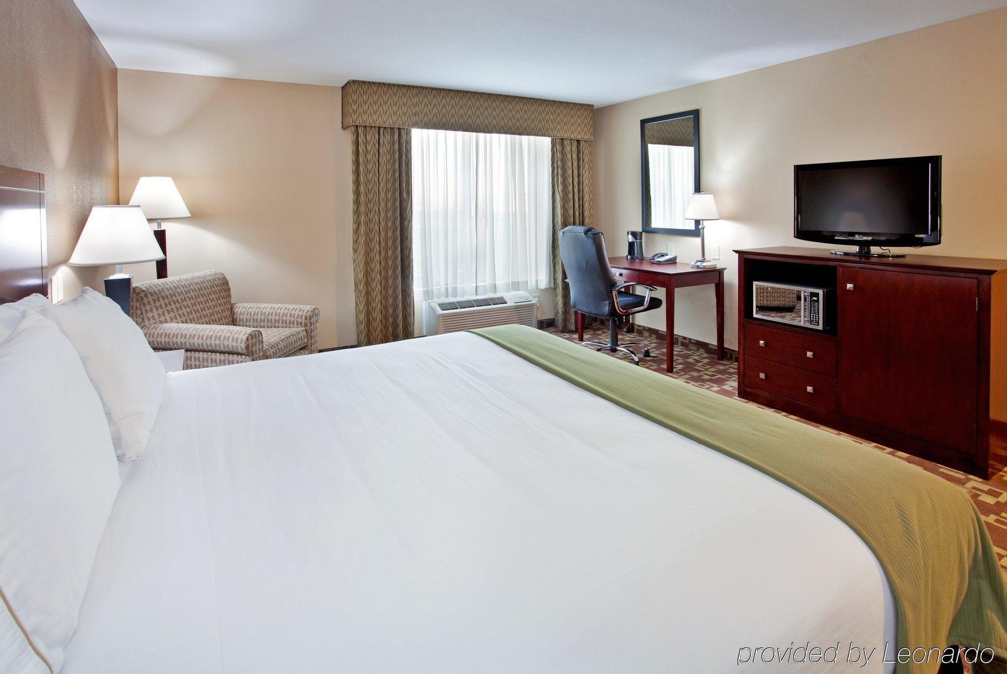 Holiday Inn Express Hotel & Suites St. Charles By Ihg Saint Charles Bilik gambar